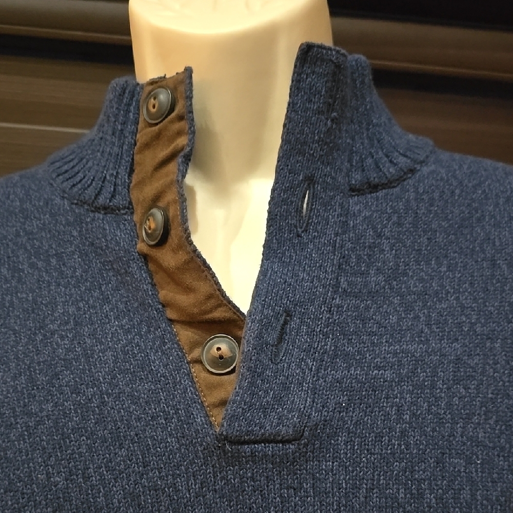 Men's Blue Pullover Sweater